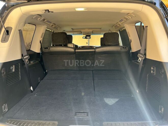 Infiniti QX80-13