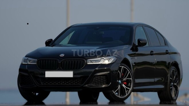 BMW 530e-4