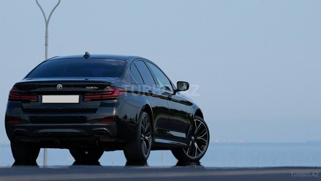 BMW 530e-2