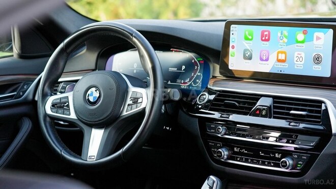 BMW 530e-14