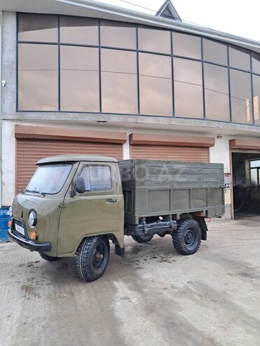 UAZ 3303-5