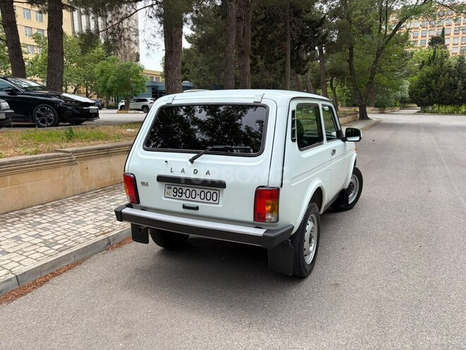 LADA (VAZ) Niva-2