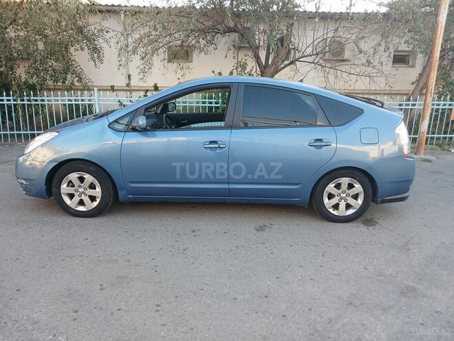 Toyota Prius-7