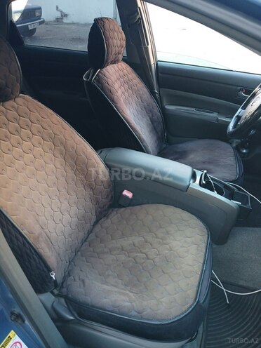 Toyota Prius-5