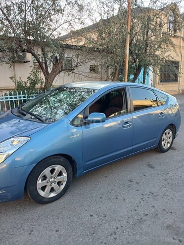 Toyota Prius-2