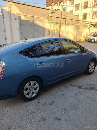 Toyota Prius-3