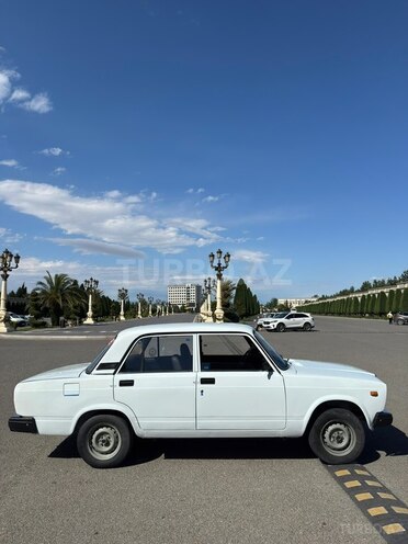 LADA (VAZ) 2107-4