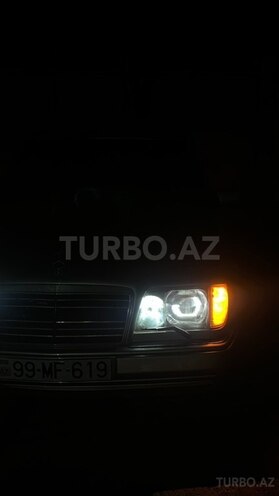 Mercedes E 220-7