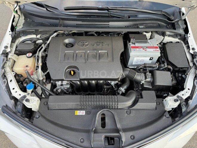Toyota Corolla-14