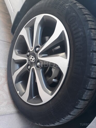 Hyundai i10-13