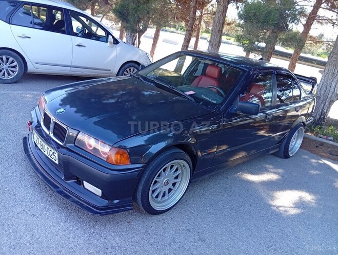 BMW 325-1
