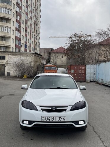 Daewoo Gentra-1