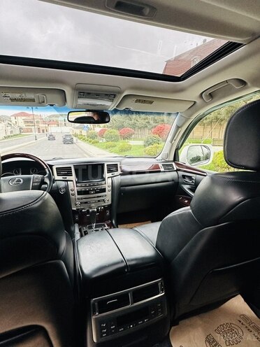Lexus LX 570-10