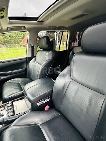 Lexus LX 570-13