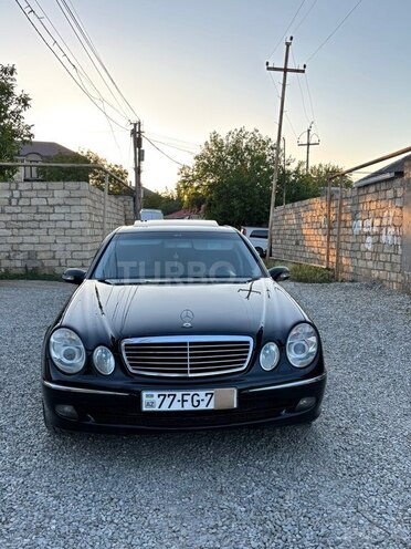 Mercedes E 220-2
