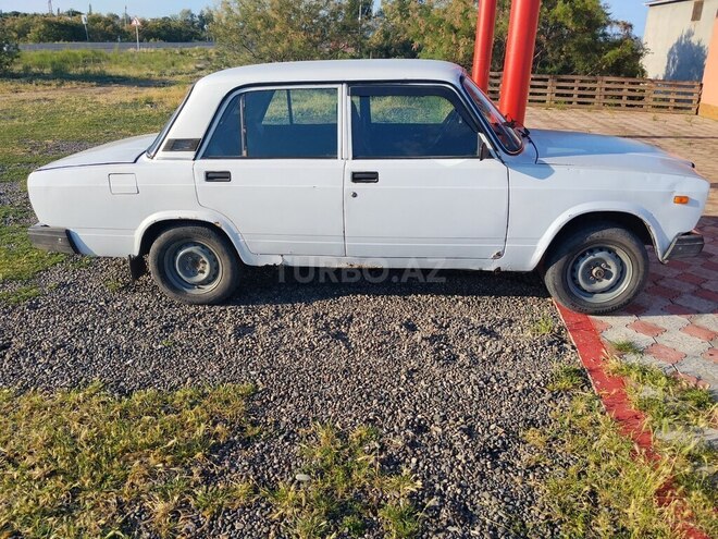 LADA (VAZ) 2107-4