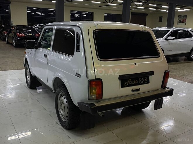 LADA (VAZ) Niva-8
