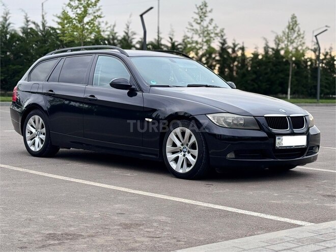 BMW 320-2