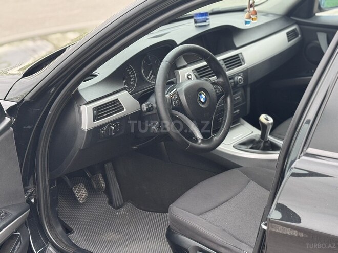 BMW 320-6