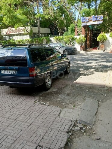 Opel Astra-11