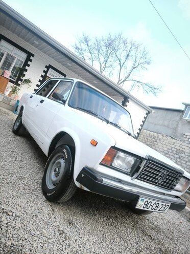 LADA (VAZ) 2107-1