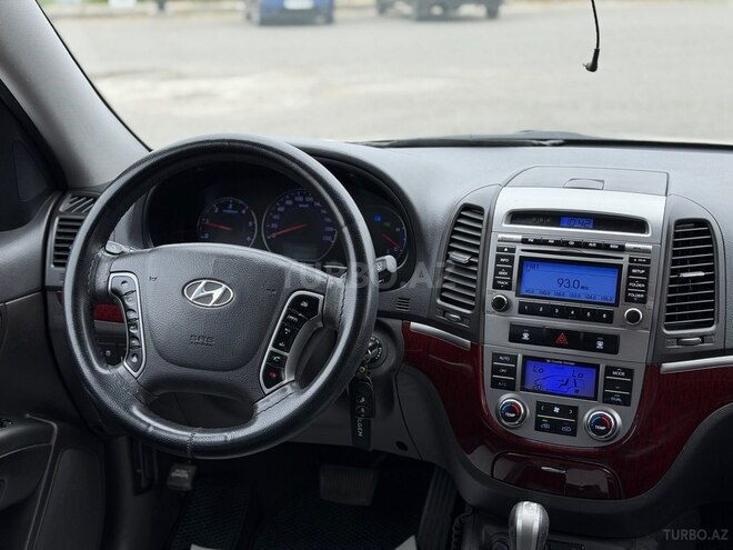 Hyundai Santa Fe-9
