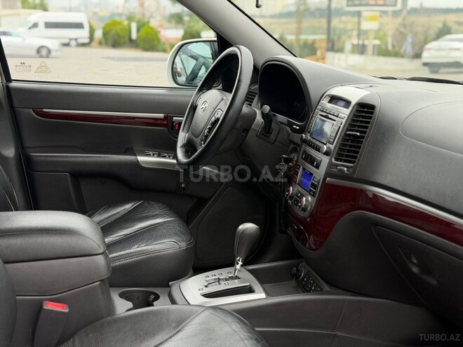 Hyundai Santa Fe-11