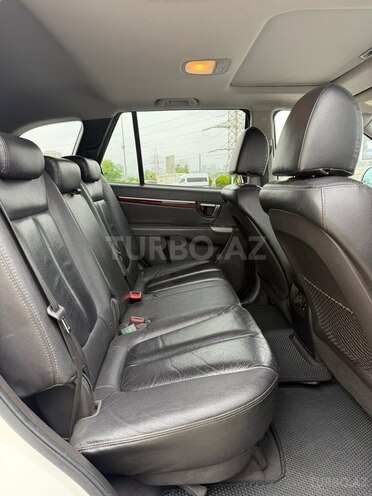 Hyundai Santa Fe-6