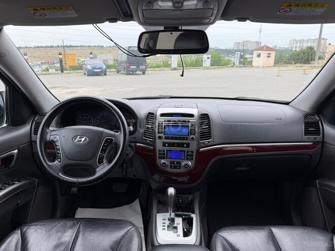 Hyundai Santa Fe-8