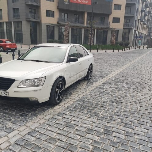 Hyundai Sonata-4