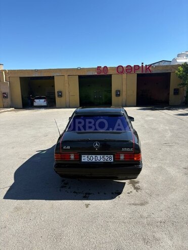 Mercedes 190-2