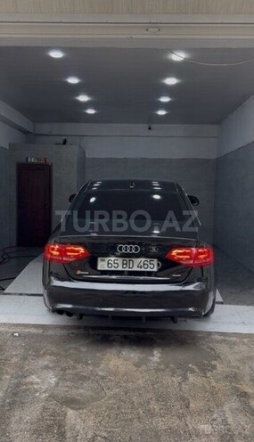 Audi A4-2
