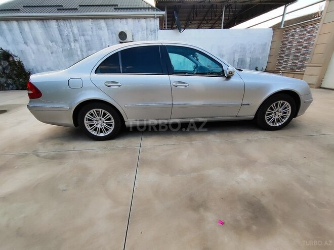 Mercedes E 200-4