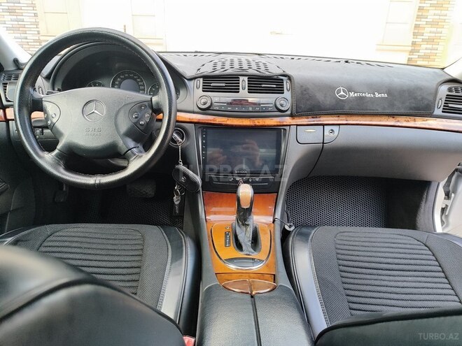Mercedes E 200-6