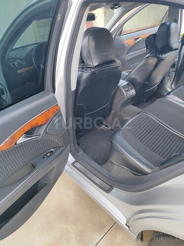 Mercedes E 200-12