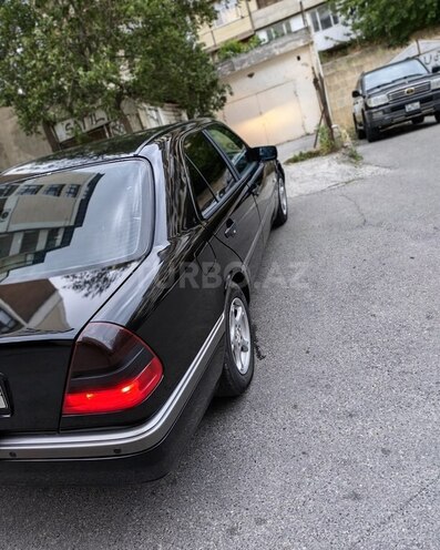 Mercedes C 230-6