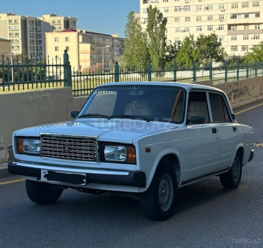 LADA (VAZ) 2107-1