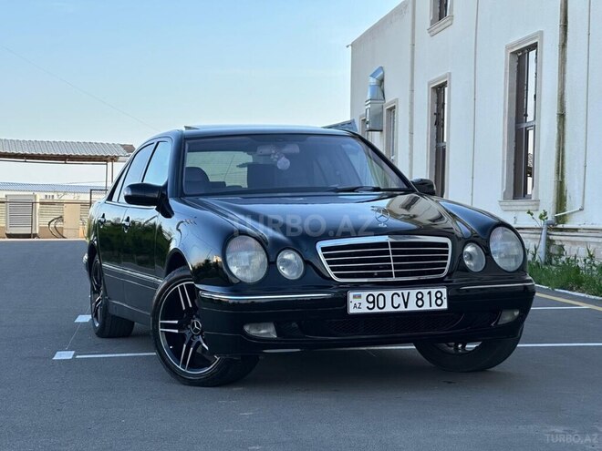 Mercedes E 320-9