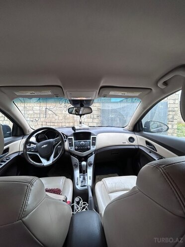 Chevrolet Cruze-8