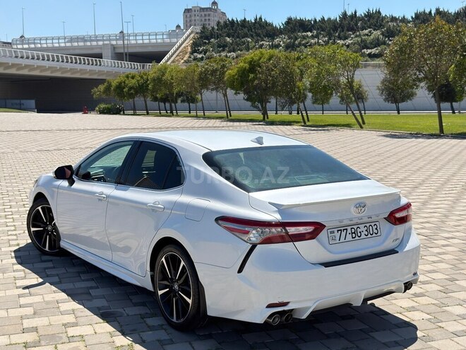 Toyota Camry-6