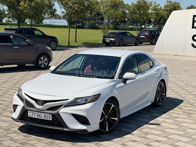 Toyota Camry-1