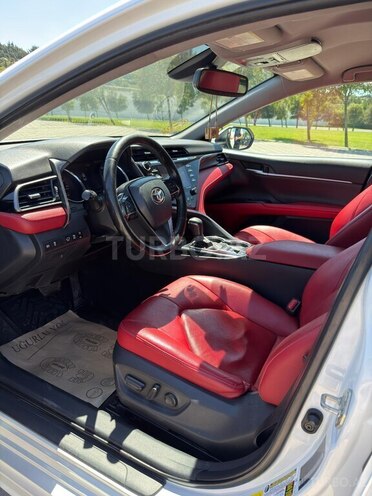 Toyota Camry-9