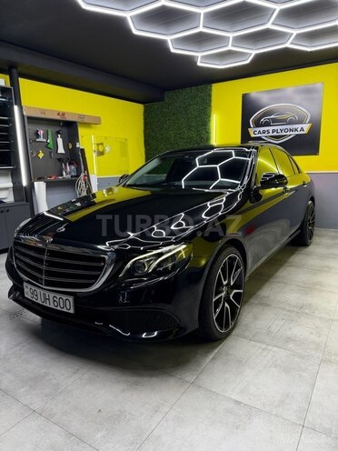 Mercedes E 300-2