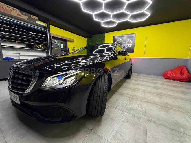 Mercedes E 300-14