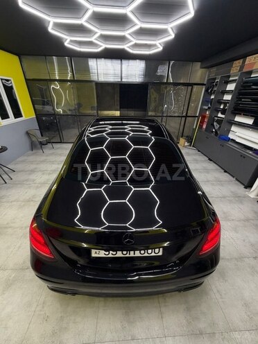 Mercedes E 300-12