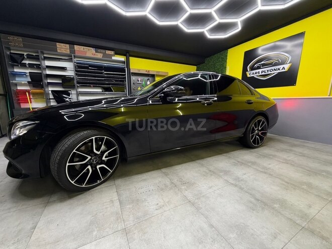 Mercedes E 300-17