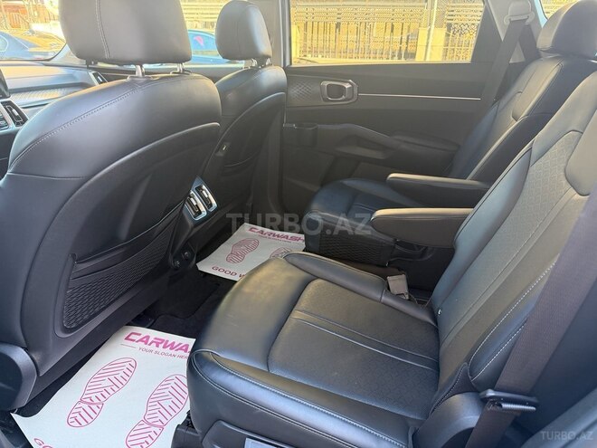 Kia Sorento-12