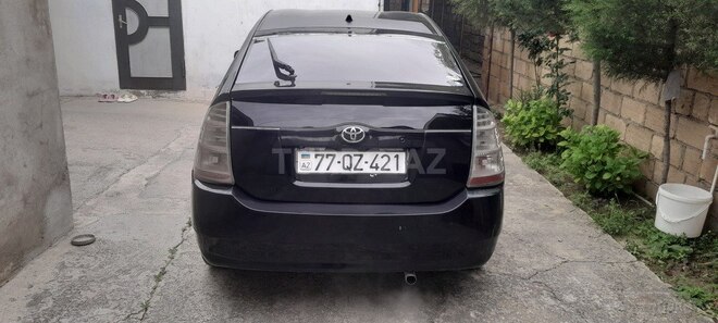 Toyota Prius-2