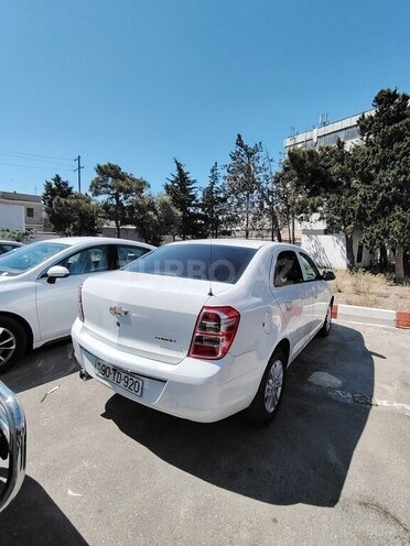 Chevrolet Cobalt-12