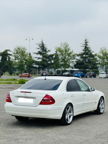 Mercedes E 320-6